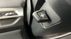 BMW iX 300kW xDrive45 M Sport 101kWh 5dr Auto Electric Estate